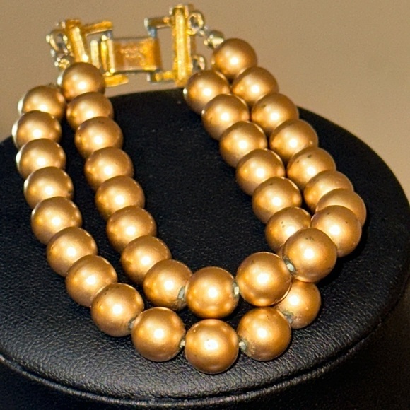 Golden Pearl double strand Bracelet with gold clasp - Picture 2 of 7